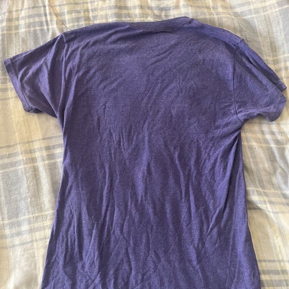 Men's Kirby Shirt Size Small Nintendo Purple Graphic Short Sleeve Tee - Picture 2 of 3